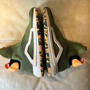 Adidas next level basketball shoes 10.5